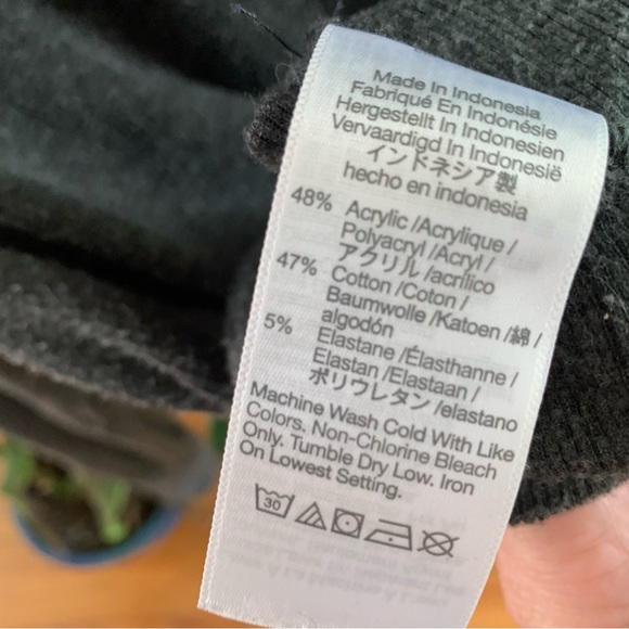 Madewell button up cardigan, grey, XS, fair used condition - Picture 2 of 7